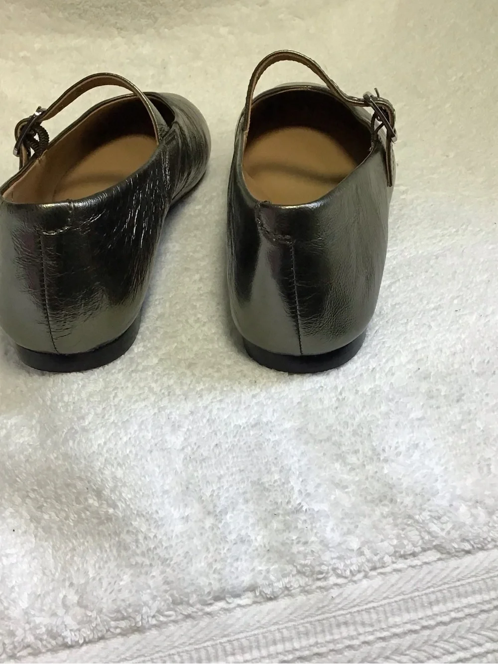 Madewell Metallic Olive Mary Jane Grommet Flats with Buckle Sz 9 - Picture 2 of 9